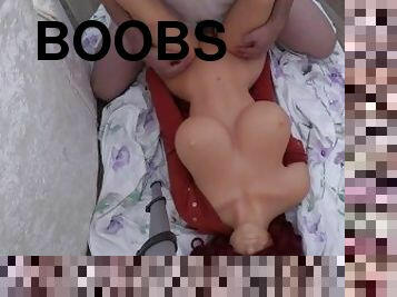 büyük-göğüsler, vajinadan-sızan-sperm, meni, memeler, görkemli, oyuncak-bebek