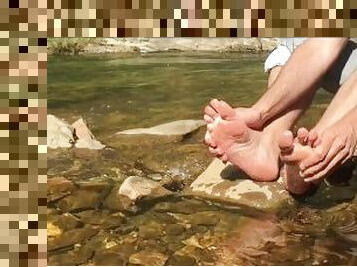 Washing my big feet in the crystal clear cooling waters of a secret stream so refreshing - MANLYFOOT