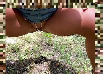 gros-nichons, pisser, public, amateur, milf, maman, mère, seins, fétiche, parc