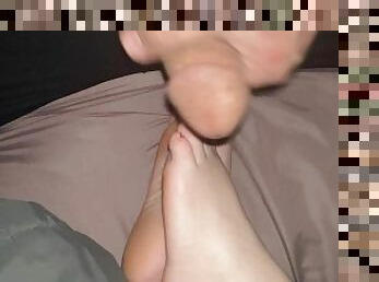 Wife wants Daddy's cum on her sexy feet