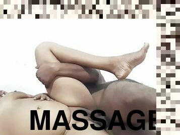 Sri Lankan Lady Massage  with lotions