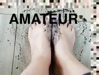 Small soft latina feet playing with dirt 2
