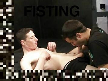 fisting, énorme-bite, gay, ejaculation, européenne, euro, rasé, brunette, bite, dure