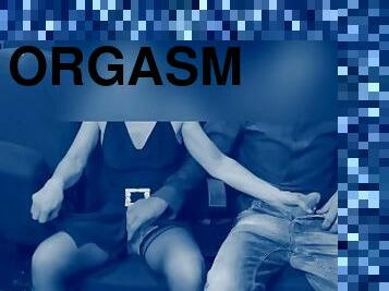 orgasm et éjaculation dans un cinéma public
