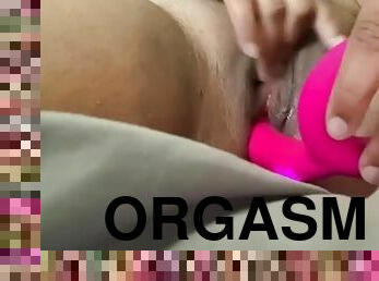 HUGE SQUIRT using my pink vibrator