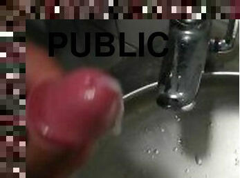 masturbation, public, amateur, ejaculation-sur-le-corps, gay, française, toilette, solo