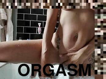 baignade, masturbation, mamelons, orgasme, chatte-pussy, amateur, milf, doigtage, point-de-vue, percé