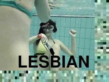 Loris and Okunewa swimming lesbians underwater