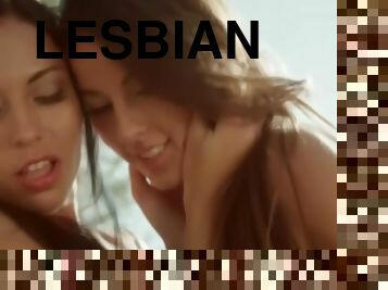 בחוץ, לסבית-lesbian, אירופי, יורו, יפה-pretty, שחרחורת