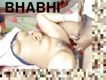 Desi suman bhabhi ki must chudai video Hindi mein