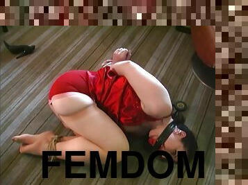 gros-nichons, lesbienne, milf, bdsm, bas, ligotée, fétiche, bâillonnement, bondage, brunette