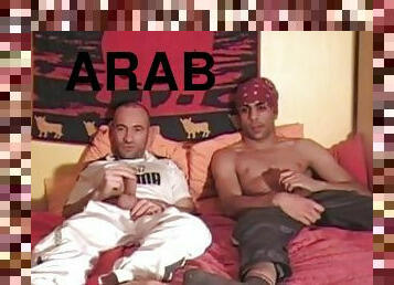 un gay se matruabte avec son pote arabe hetero et sa grosse bite