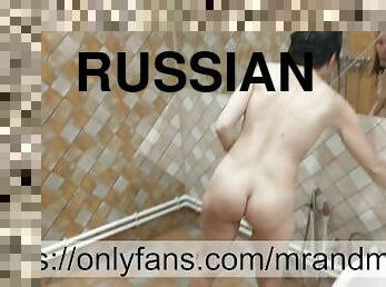 Hot Russian MILF washes her hairy pussy in the shower