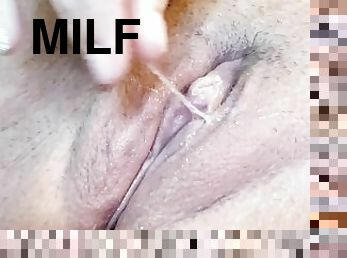 I needed to shave but I wanted to cum, it's sooooo fucking wet