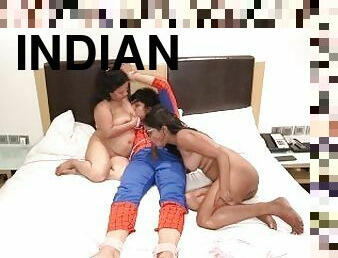 gros-nichons, indien, bdsm, trio, salope, ejaculation, seins, cow-girl