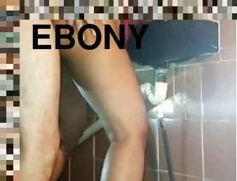 Me encanta que cojan mi gran culo así de pie EBONY ANAL