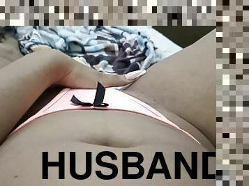 what is the name of the woman who cheats on her husband and uploaded it to the internet