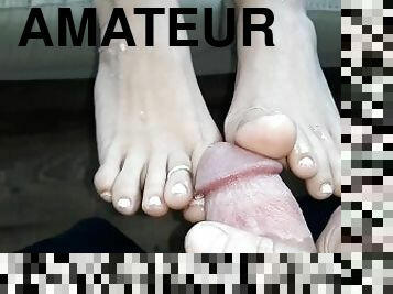 amateur, ejaculation-sur-le-corps, pieds, point-de-vue, ejaculation, sperme, fétiche, blanc, orteils