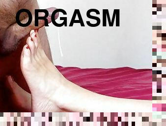 Jerk off for my perct feet and self ruined massive cumshot on them