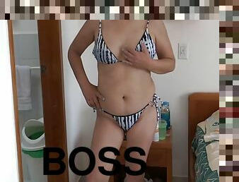 I Show Myself In A Bikini On The Beach And I Get On All Fours To Fuck With My Boss