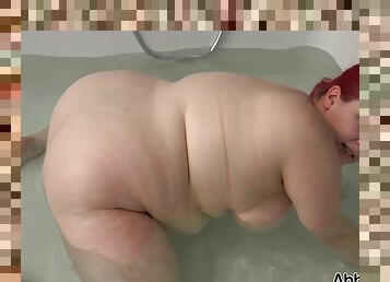 German Goth Bbw Masturbating In The Bath Tub