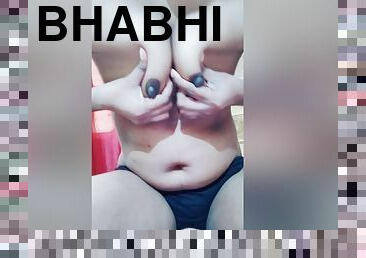 Desi Bhabhii Boobs Massage Itself