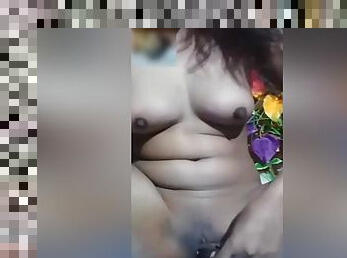 Today Exclusive-cute Desi Girl Showing Boob On Videocall