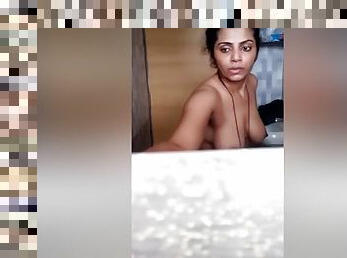 Today Exclusive- Desi Girl Priya Ready For Bathing