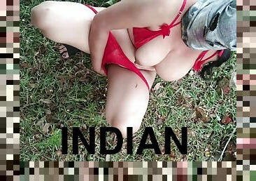 Desi Indian Aunt Outdoor Risky Public Fingering Pissing