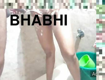 Nahati Hui Bhabhi Ko Dekh Marli Chut