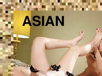 asiatique, lesbienne, pieds, fétiche, brunette