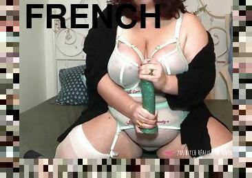 Vends-ta-culotte - JOI French BBW Blowjob on her dildo