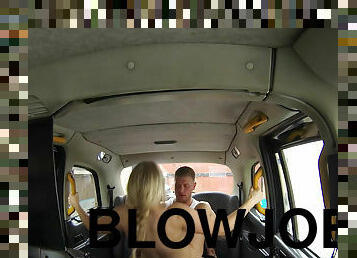 Marine guy drills buxom blonde in the backseat
