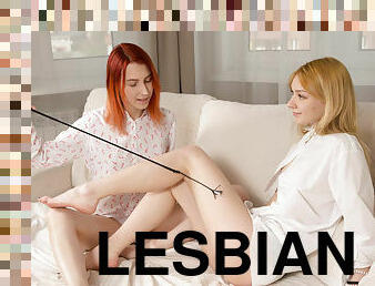 lesbo-lesbian, teini, sormettaminen