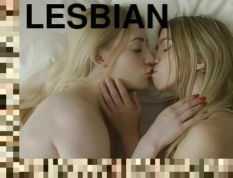 Khloe Kapri and Emma Starletto kissing and licking in bed