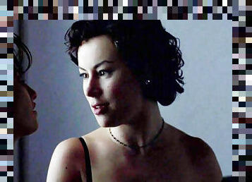 Gina Gershon & Meg Tilly in Lesbian Action - Bound