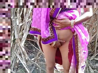 Dever ne jungle ke khet me chod diya Bhabhi ko