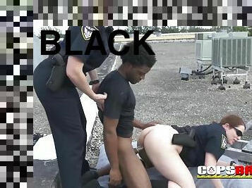 Young Girl black gentleman gets sucked.