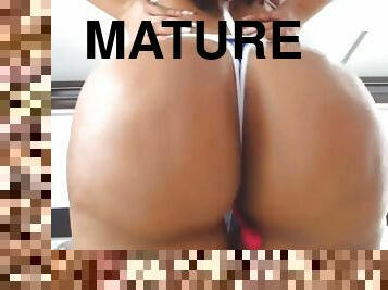 Big butt Mature solo webcam masturbation
