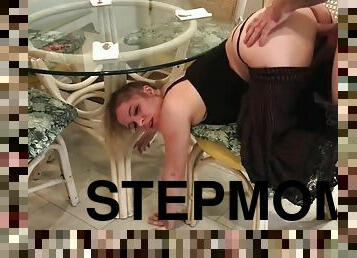 Stepmom Stuck Under The Table60fps - Assfuck