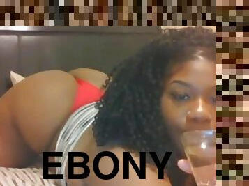 Young Ebony Fattie Starts To Stream Her Live Webcam Show