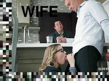 Shameless wife Aubrey Sinclair sucking off a real estate agent in the kitchen