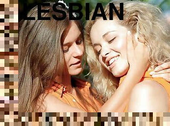 typykät, lesbo-lesbian, teini, söpö, kaunis, ihmeellinen, eroottinen, pikkurintainen