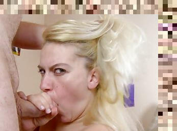 Voluptuous Blond Hair Lady Amateur Porn Gets Rough Po - high-resolution