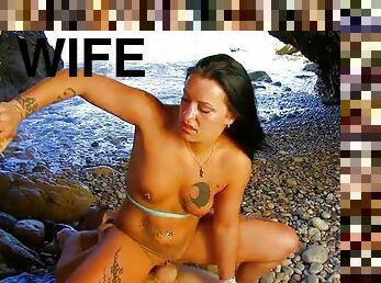 BROWN WIFE LYNN HAS ANAL SEX ON THE BEACH ON HOLIDAY TRIP