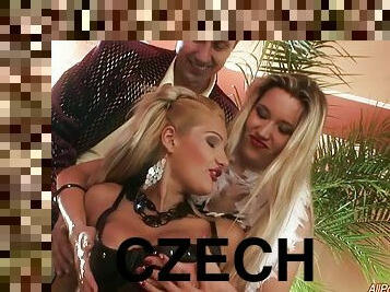 orgie, lesbické, hardcore, pornohviezda, české, cucanie