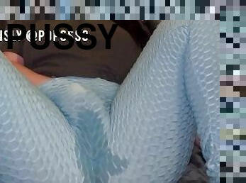 Bursting to pee in tight blue leggings. I rub my pussy till I cum and then piss myself!
