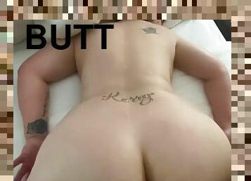 PAWG sucks and fucks until she cums on her ass!