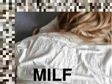 cul, amateur, anal, milf, maman, femme-habillée-mec-nu, blonde, britannique, sexe-habillé