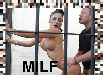 gros-nichons, levrette, chatte-pussy, fellation, ejaculation-sur-le-corps, milf, hardcore, pornstar, natte, sur-le-visage